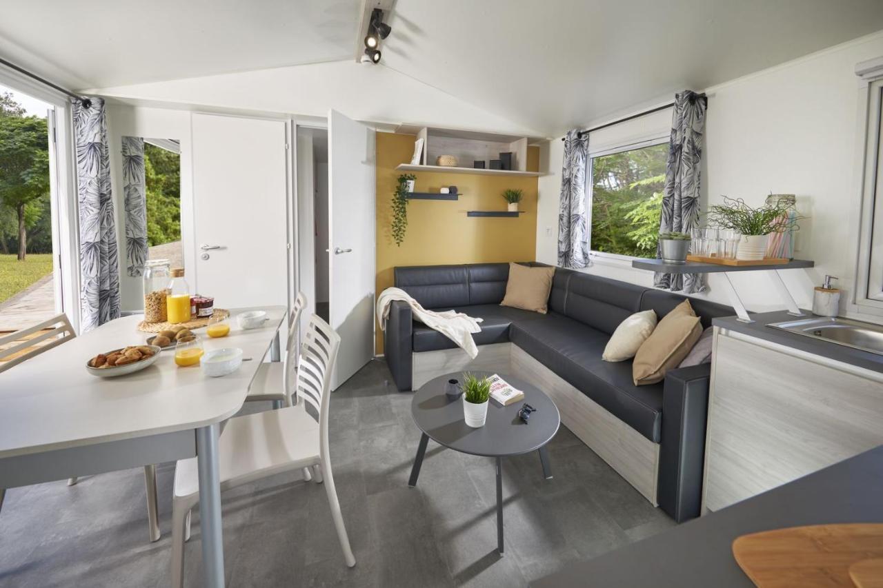 Le Domaine Du Bois Coquet Hotel La Douze Екстериор снимка